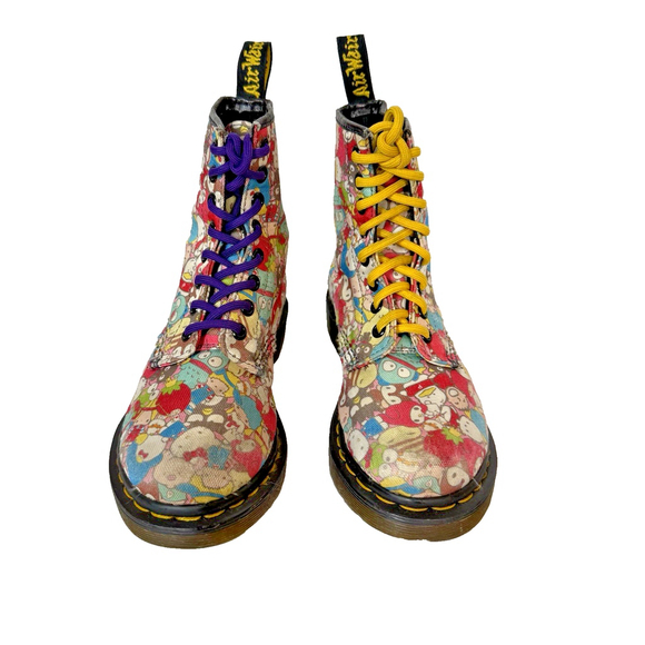Dr. Martens 50th Anniversary Sanrio Hello Kitty Boots Limited Edition - Picture 2 of 14